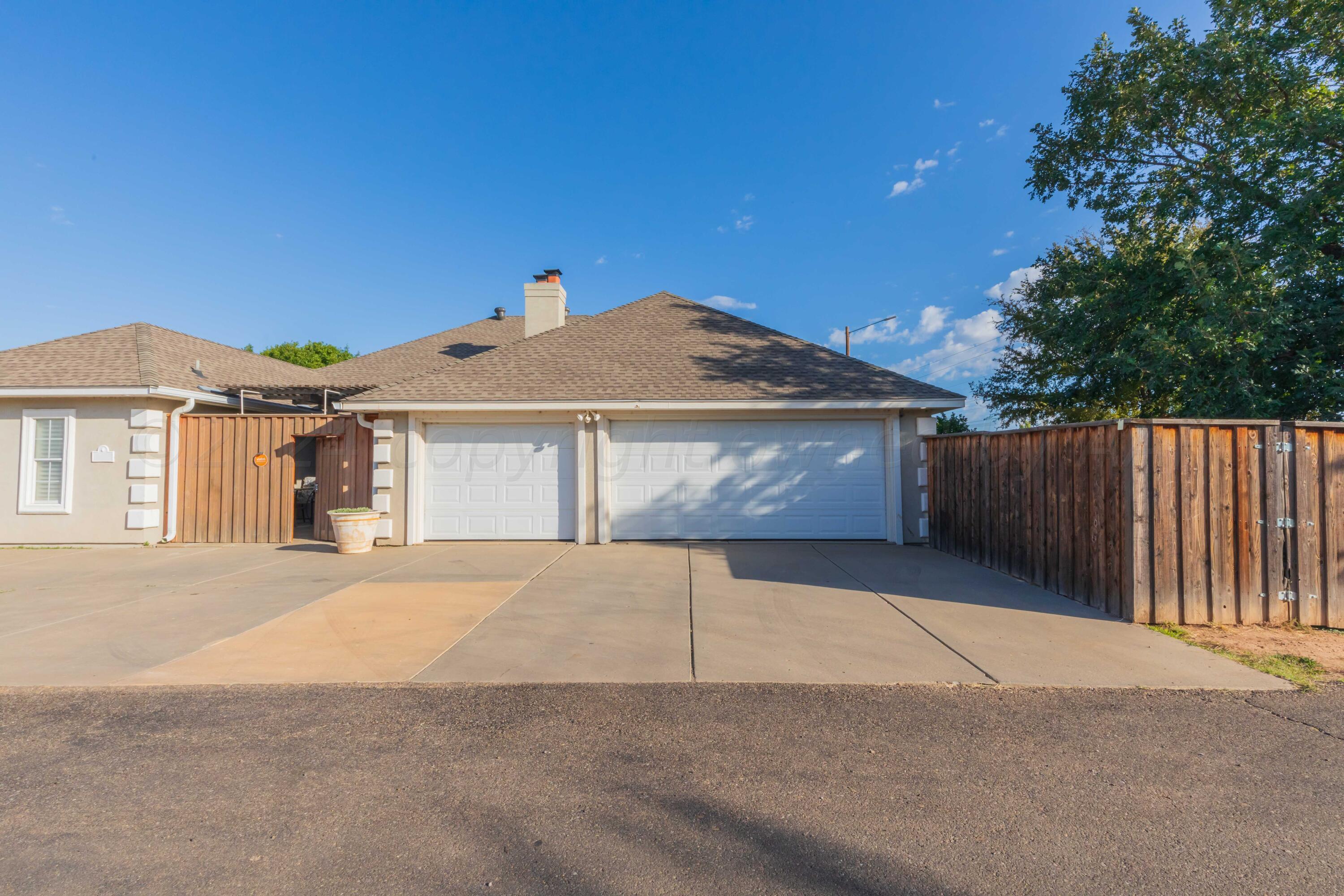 7401 Bayswater Road Amarillo, TX 79119 - Photo 54 of 55 GARAGE VIEW 1