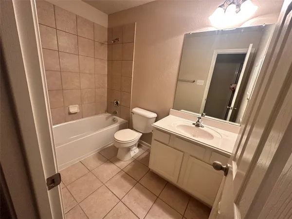 $3,300 | 2170 Brittany Colony Drive, League City, TX 77573