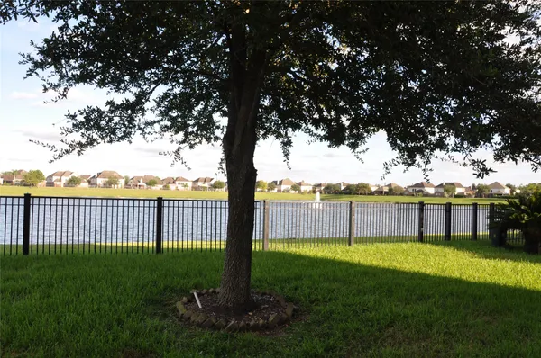 $3,300 | 2170 Brittany Colony Drive, League City, TX 77573