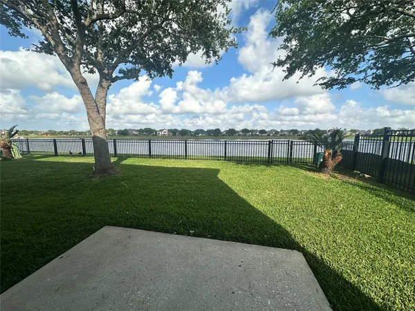 $3,300 | 2170 Brittany Colony Drive, League City, TX 77573