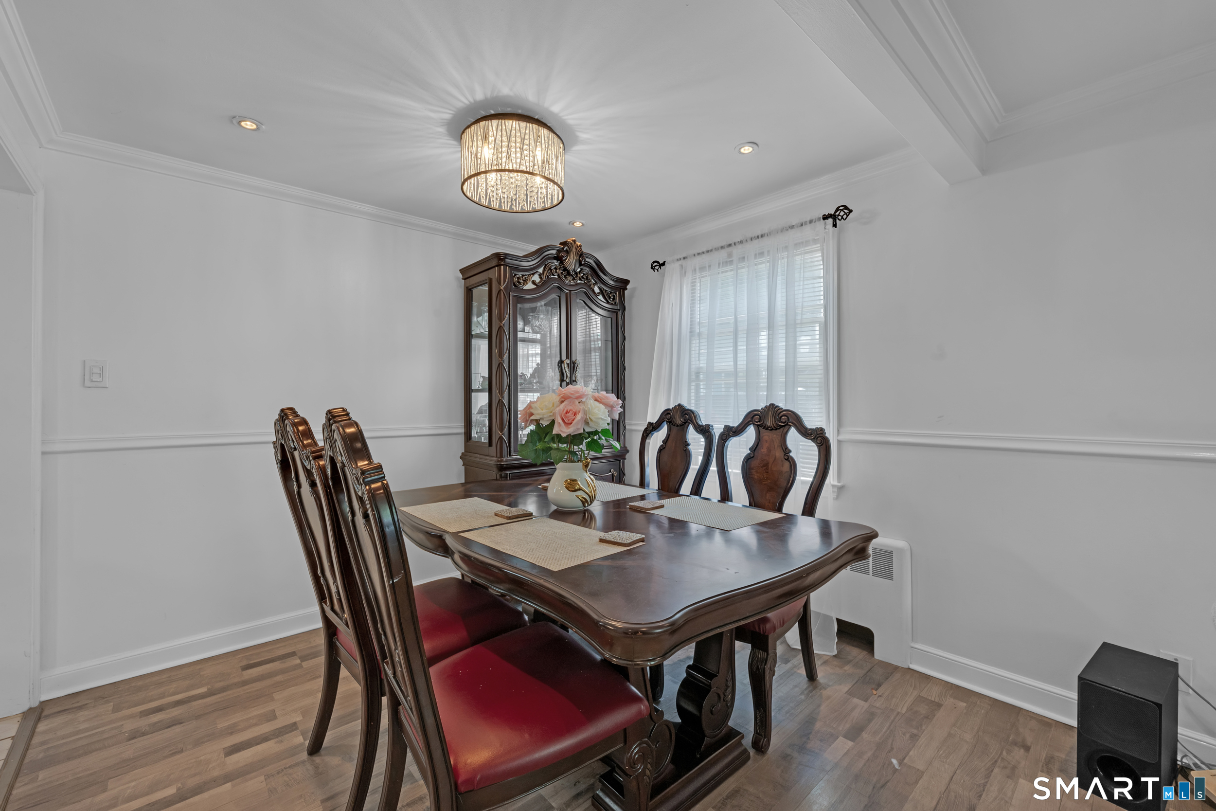 25 Crystal Street Wethersfield, CT 06109 - Photo 11 of 32