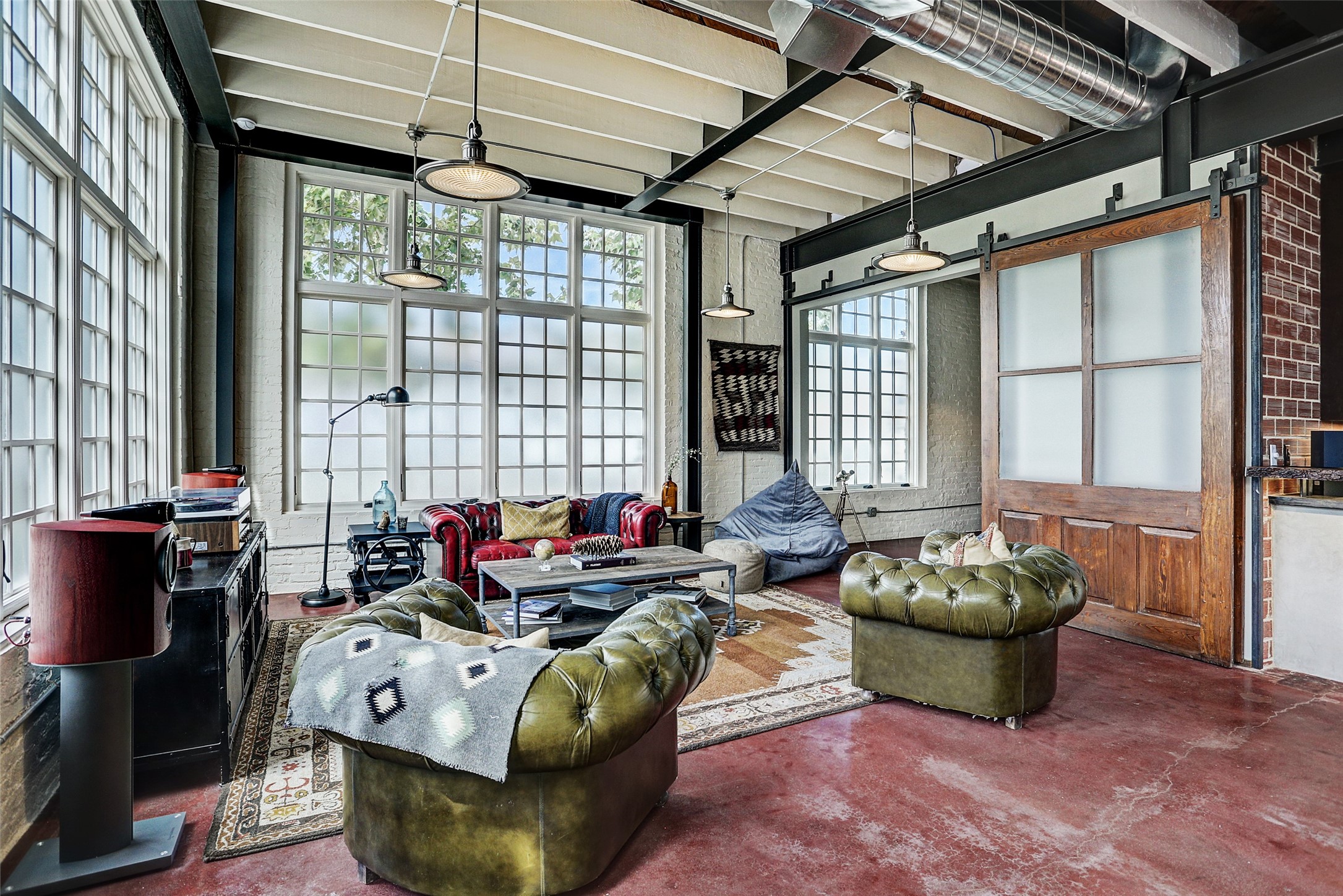 808 Coronado Street Houston, TX 77009 - Photo 6 of 50 a living room with furniture and a potted plant