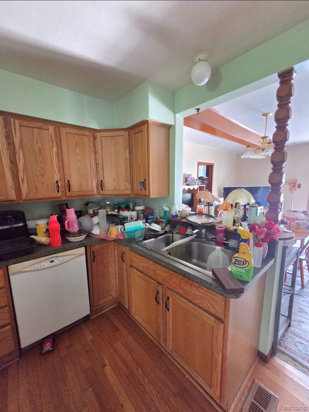 4733 Jamm Road Lake Orion, MI 48359 - Photo 16 of 32 Screenshot_20260622_111447_Gallery.jpg