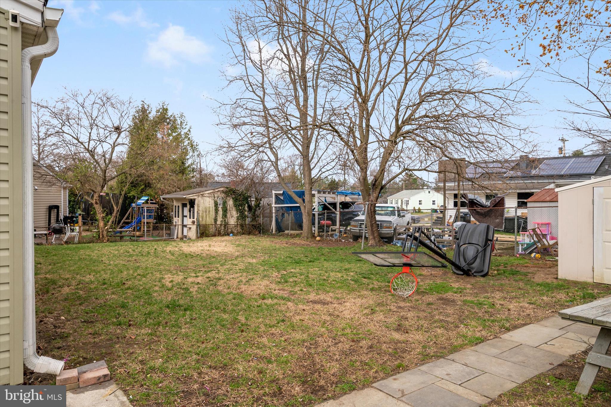 103 Roselawn Road Annapolis, MD 21403 - Photo 25 of 33 Large Backyard