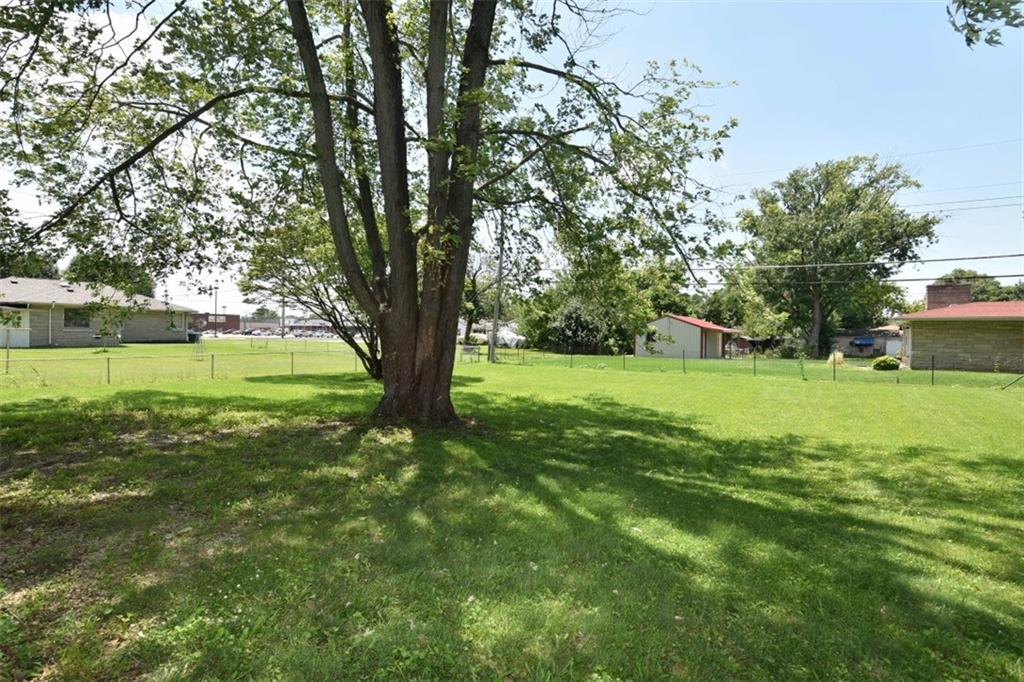 2516 North Marr Road Columbus, IN 47203 - Photo 13 of 15 Gallery Image 13