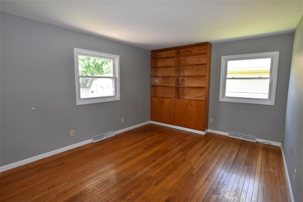 2516 North Marr Road Columbus, IN 47203 - Photo 9 of 15 Gallery Image 9