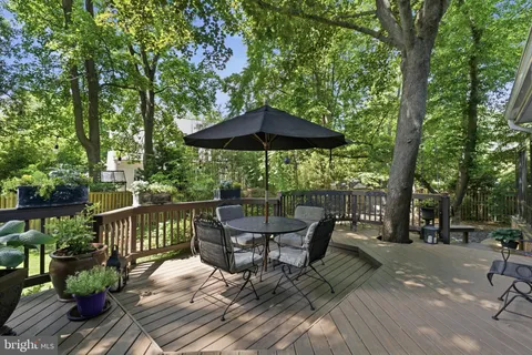 $1,050,000 | 2507 Toron Court, Alexandria, VA 22306