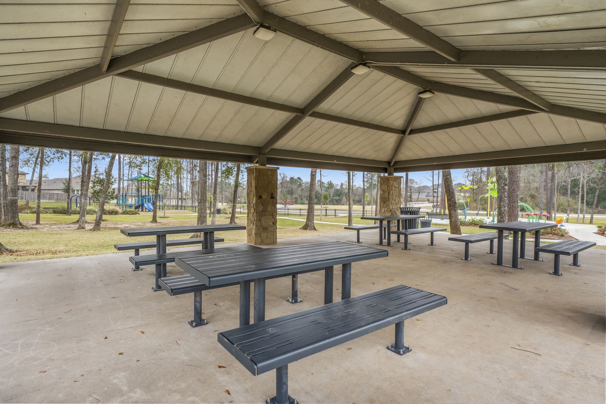 18581 Meadow Point Lane Montgomery, TX 77316 - Photo 37 of 44 a view of a swimming pool with chairs in patio