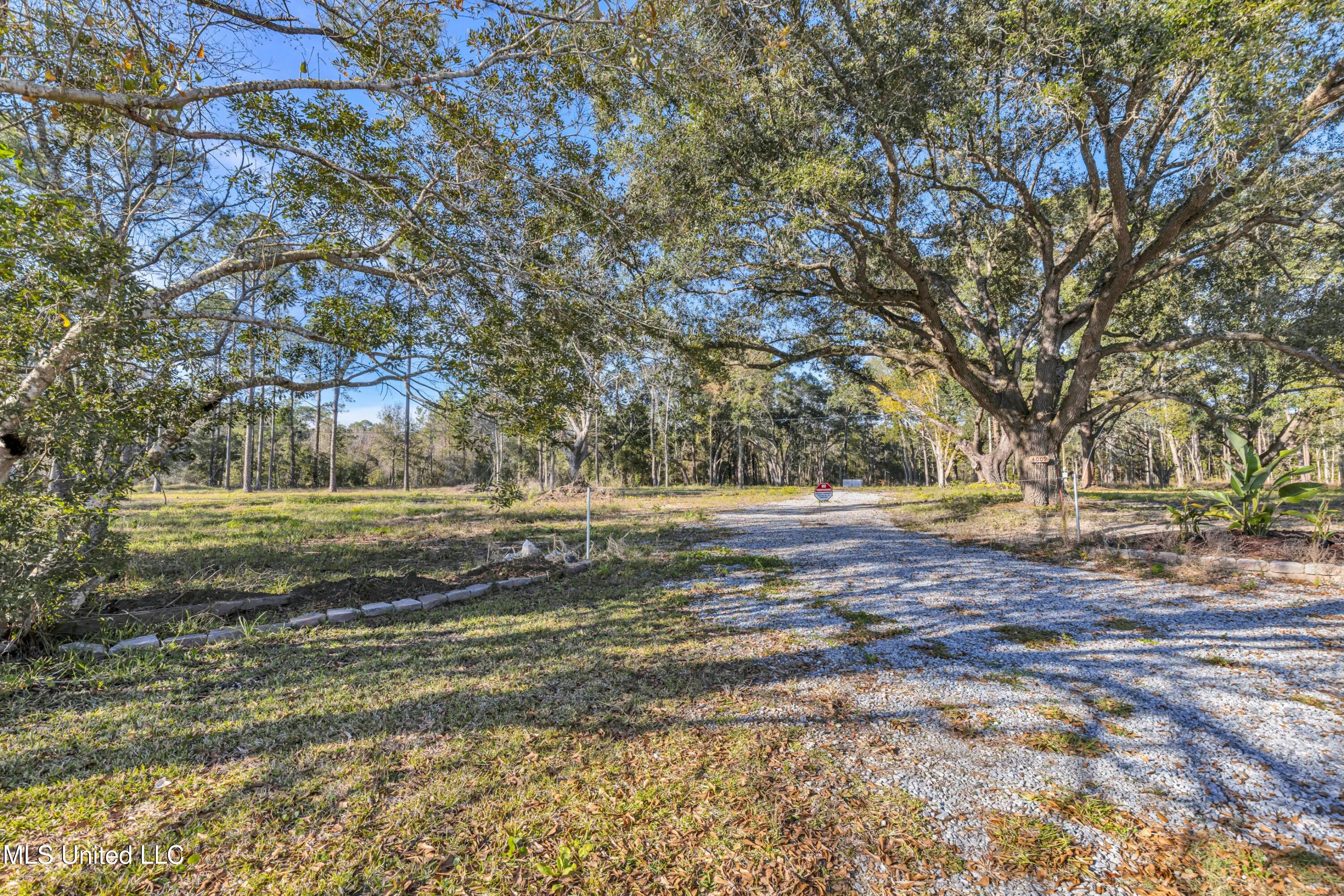 4009 Orange Grove Road Moss Point, MS 39562 - Photo 4 of 34 .