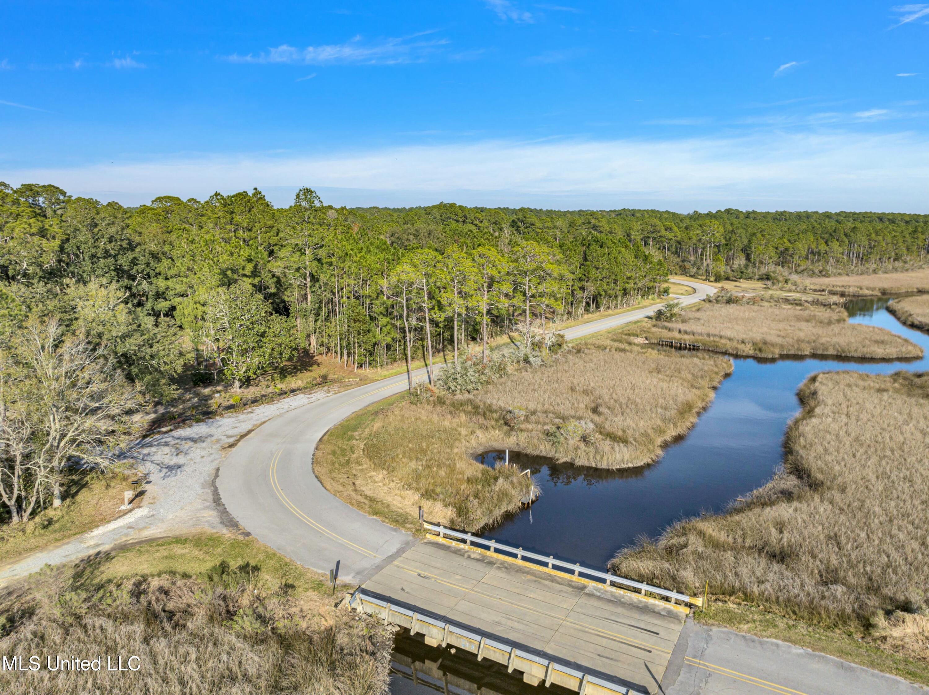 4009 Orange Grove Road Moss Point, MS 39562 - Photo 7 of 34 .