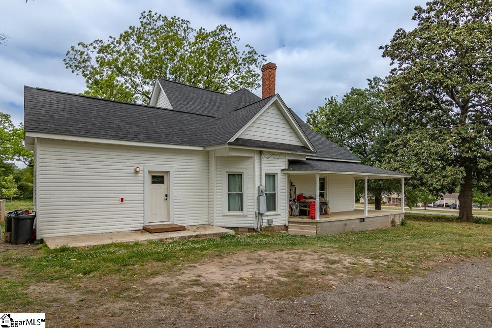 6025 Mountain View Road Taylors, SC 29687 - Photo 4 of 45 Gallery Image 4