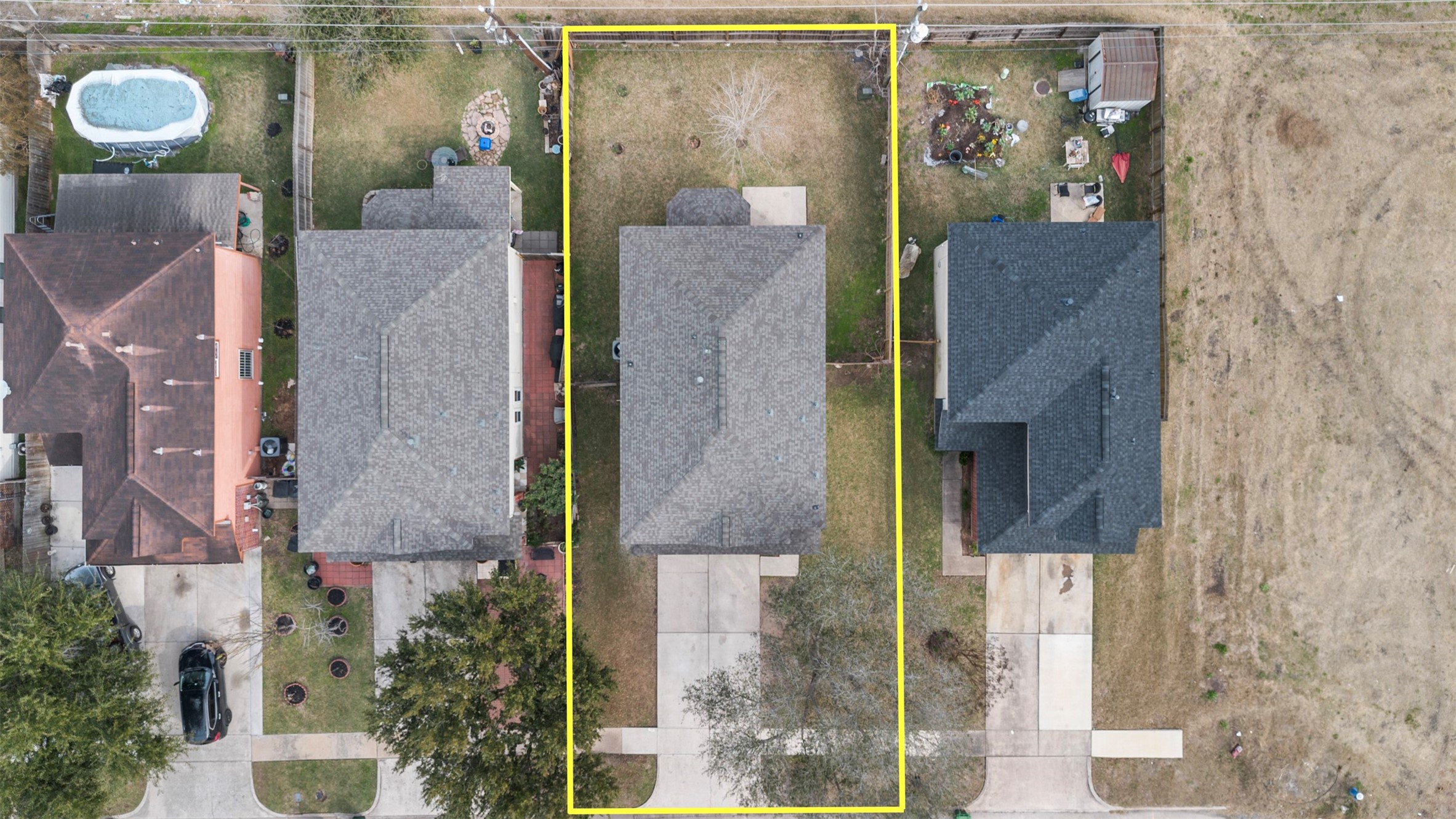 13615 Ambrose Street Houston, TX 77045 - Photo 30 of 35 an aerial view of waterside house