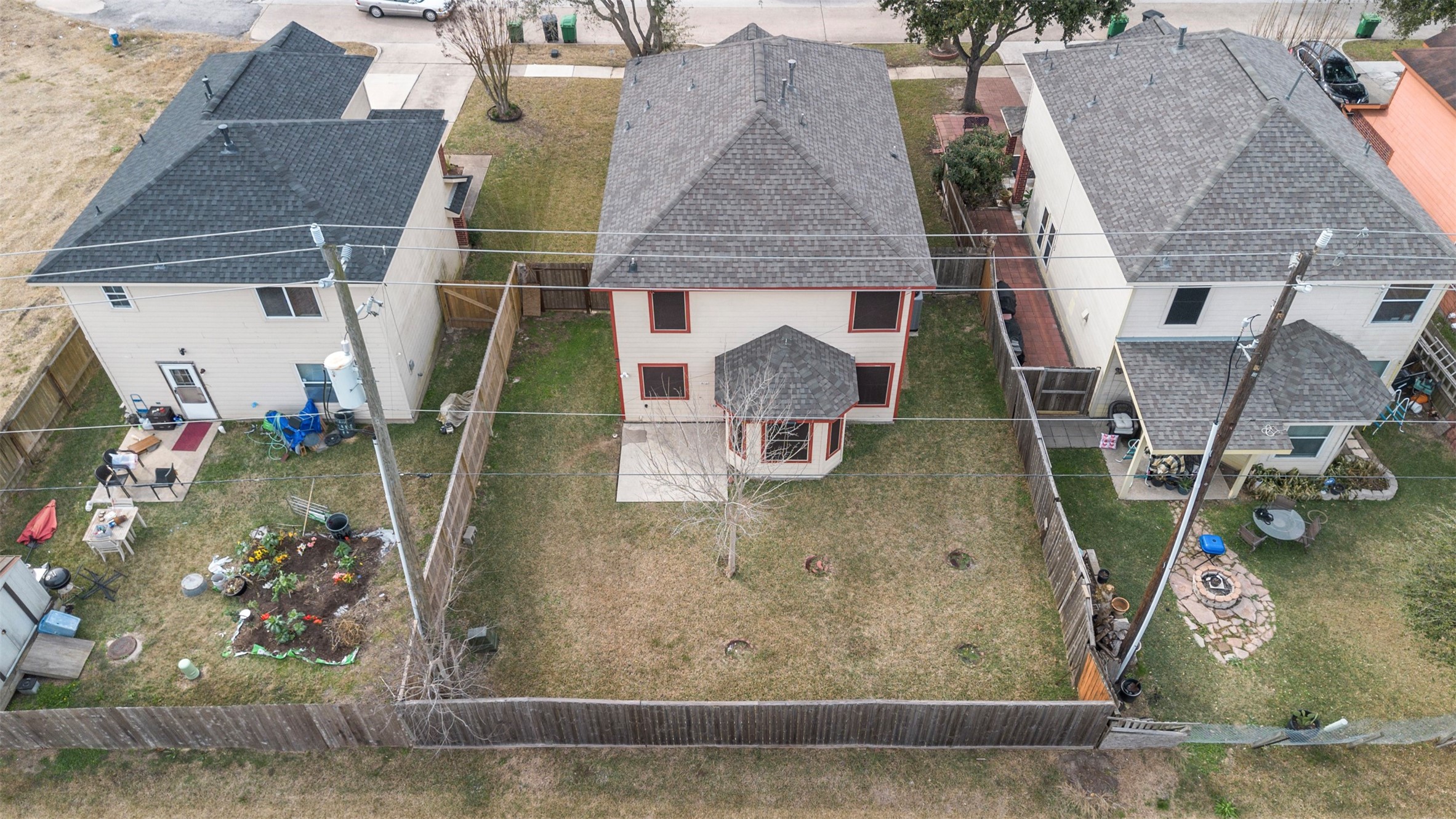 13615 Ambrose Street Houston, TX 77045 - Photo 35 of 35 an aerial view of a house with a yard