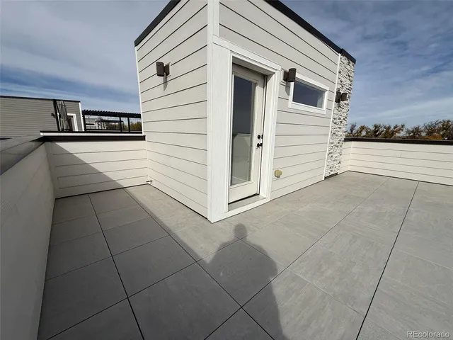 a view of a terrace with sky view
