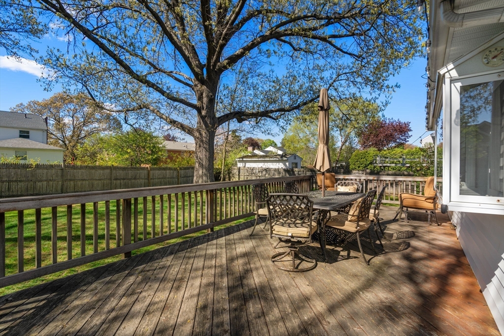 115 Albert Road Auburndale, MA 02466 - Photo 20 of 23