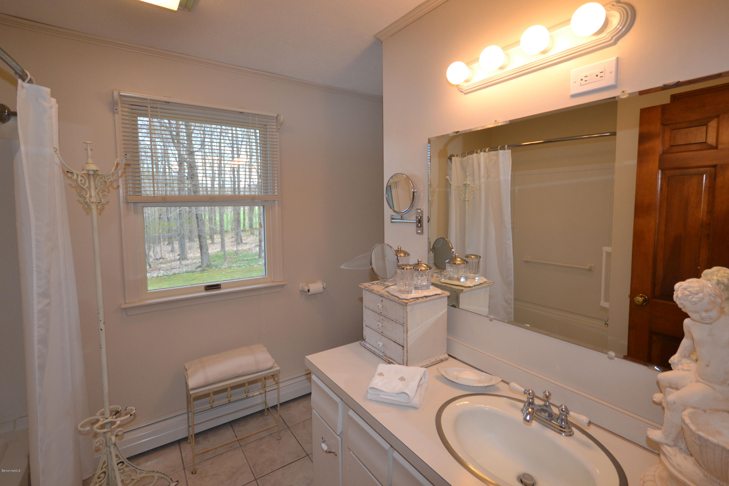 10 Rosenberg Road Lanesborough, MA 01237 - Photo 26 of 42 Full Bath
