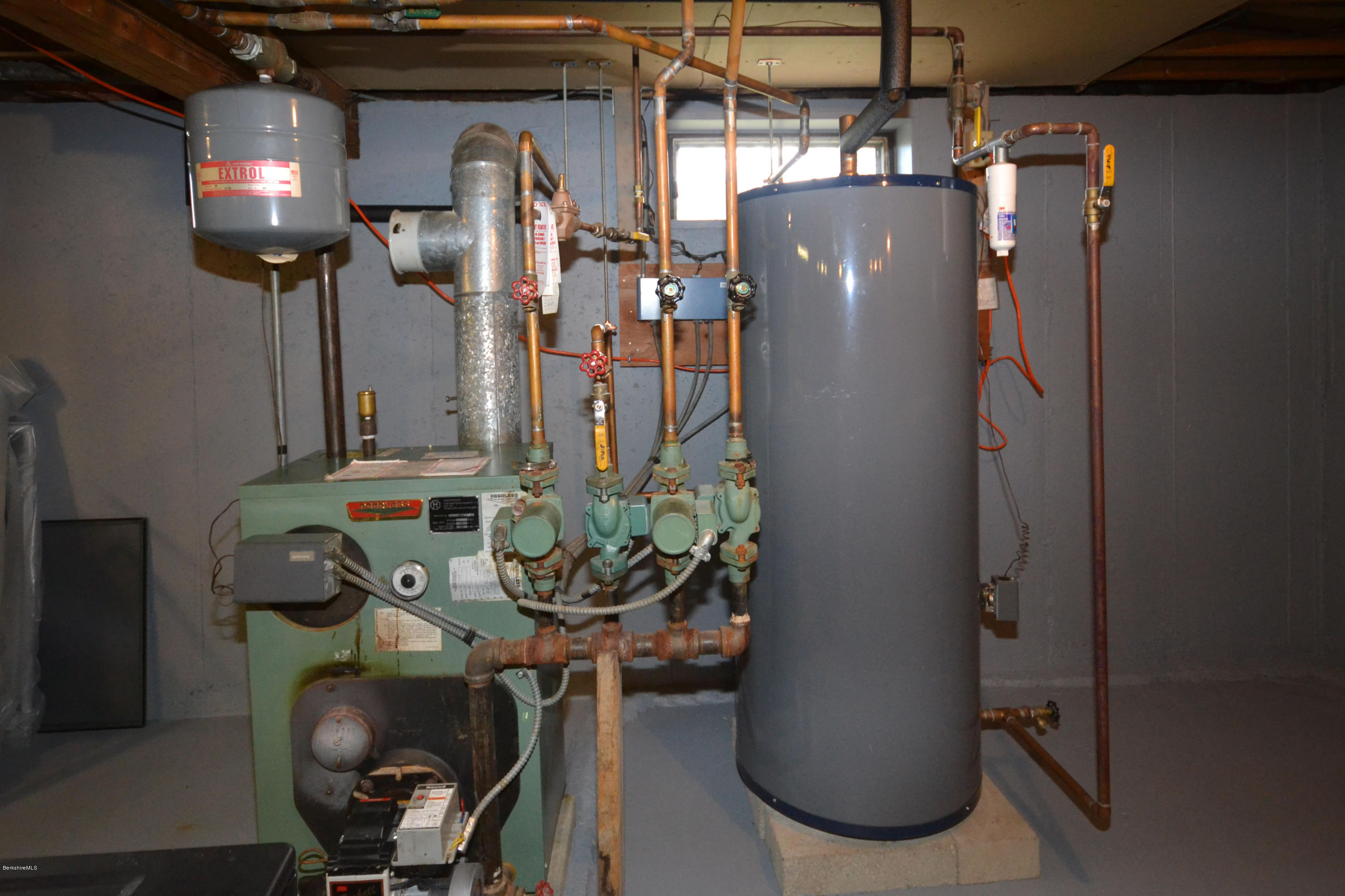 10 Rosenberg Road Lanesborough, MA 01237 - Photo 31 of 42 Heating System