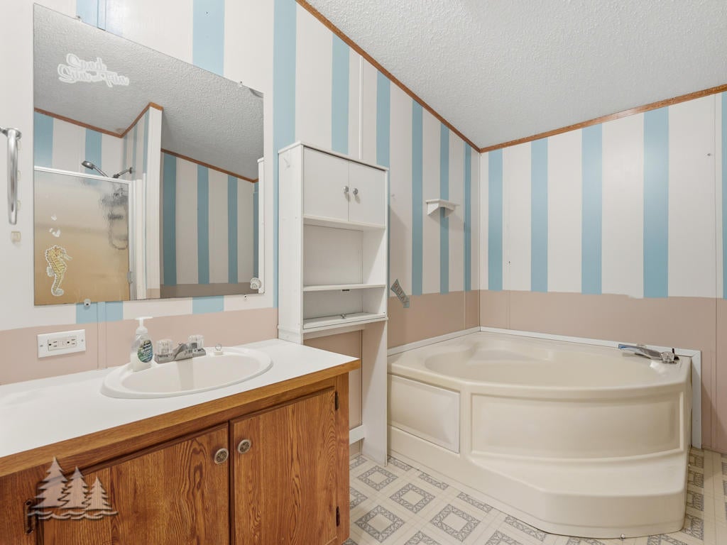 3007 Bittersweet Road Lewiston, MI 49756 - Photo 15 of 29