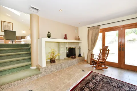 $1,699,998 | 3 Joy Drive, Manhasset Hills, NY 11040