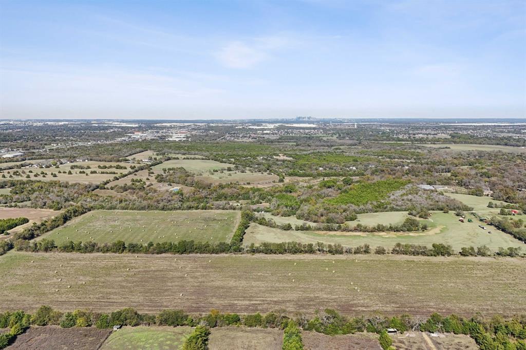 1901 South Houston School Road Lancaster, TX 75146 - Photo 14 of 16 a view of an ocean