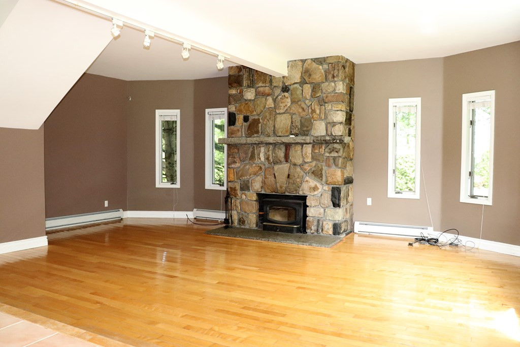 797 Point Au Roche Road Plattsburgh, NY 12901 - Photo 5 of 16 Gallery Image 5