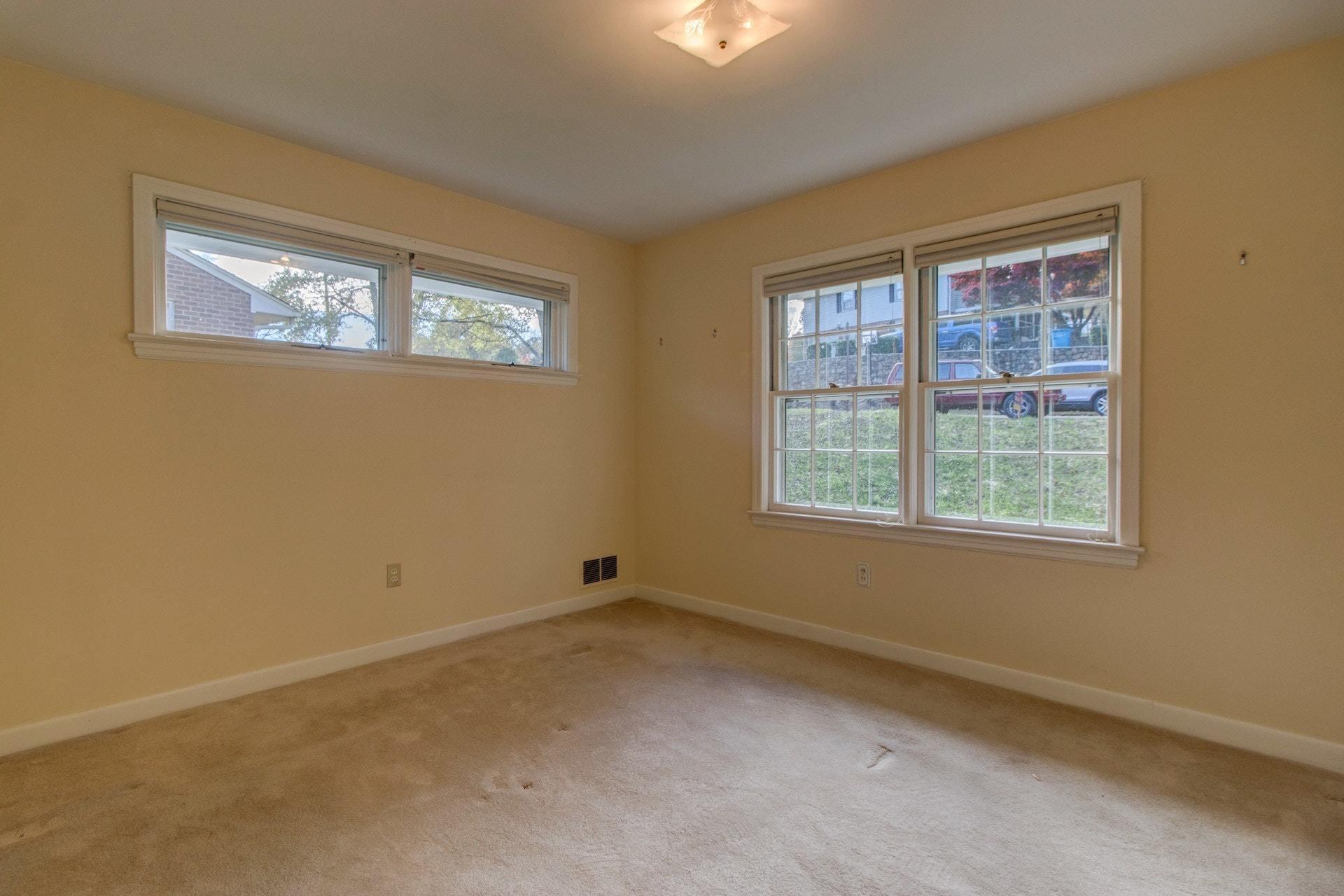 3540 Hartland Road Southwest Roanoke, VA 24015 - Photo 18 of 25 Bedroom 2