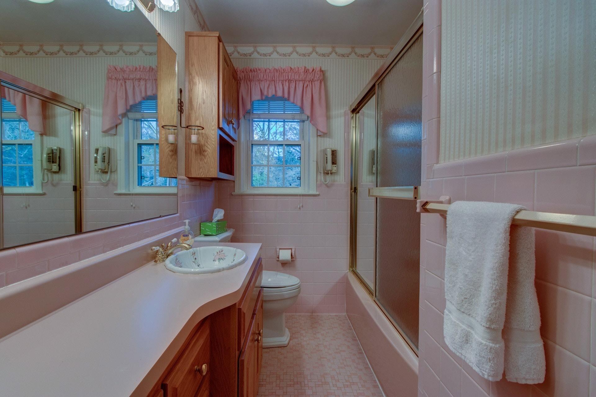 3540 Hartland Road Southwest Roanoke, VA 24015 - Photo 20 of 25 Full Bath - Hall