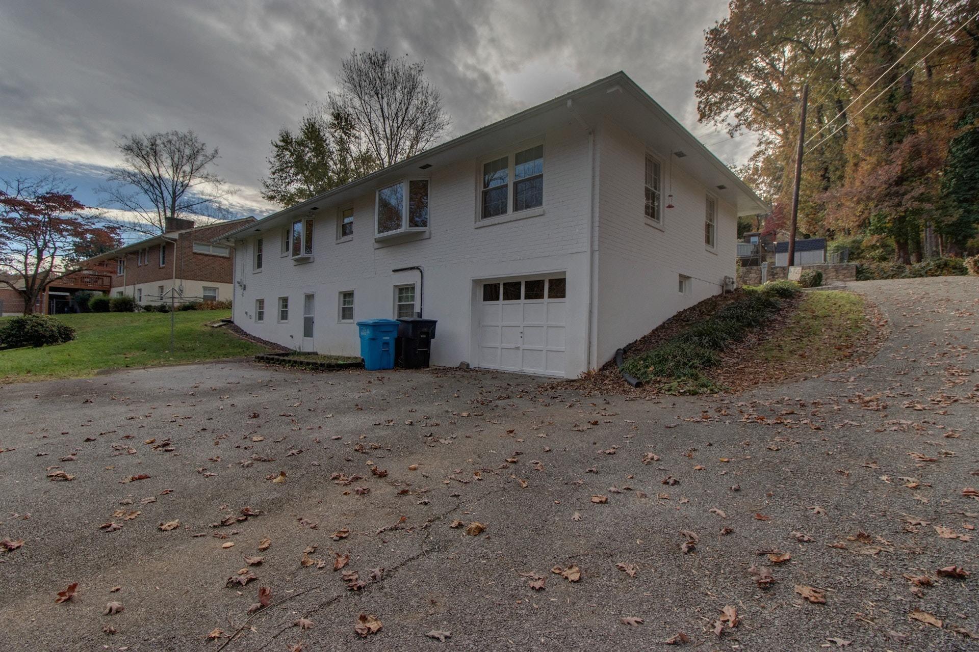 3540 Hartland Road Southwest Roanoke, VA 24015 - Photo 24 of 25 Rear of Home