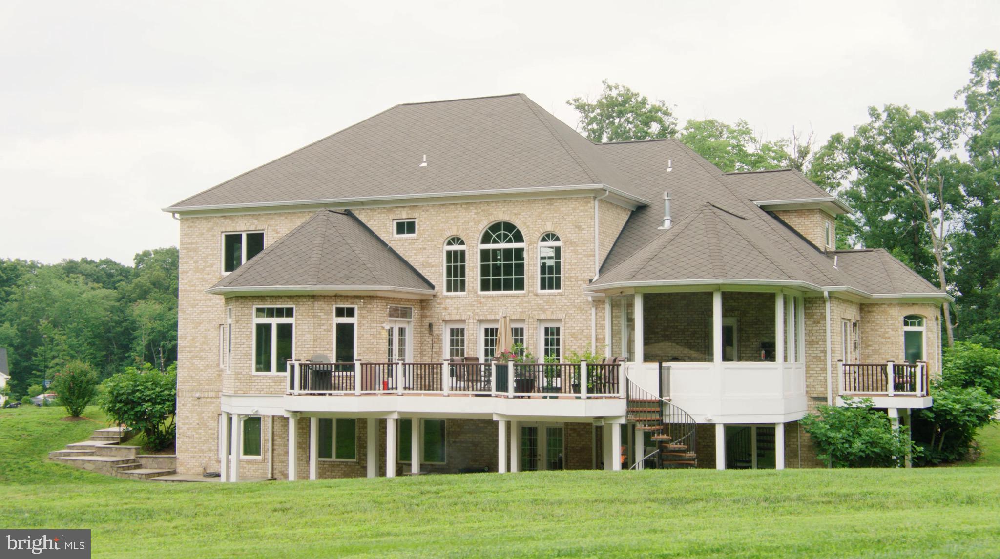 5848 Doyle Road Clifton, VA 20124 - Photo 4 of 40 Gallery Image 4