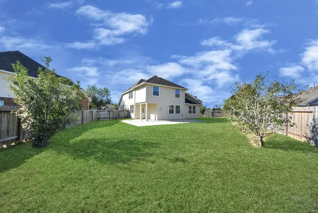 a view of a swimming pool and lake view