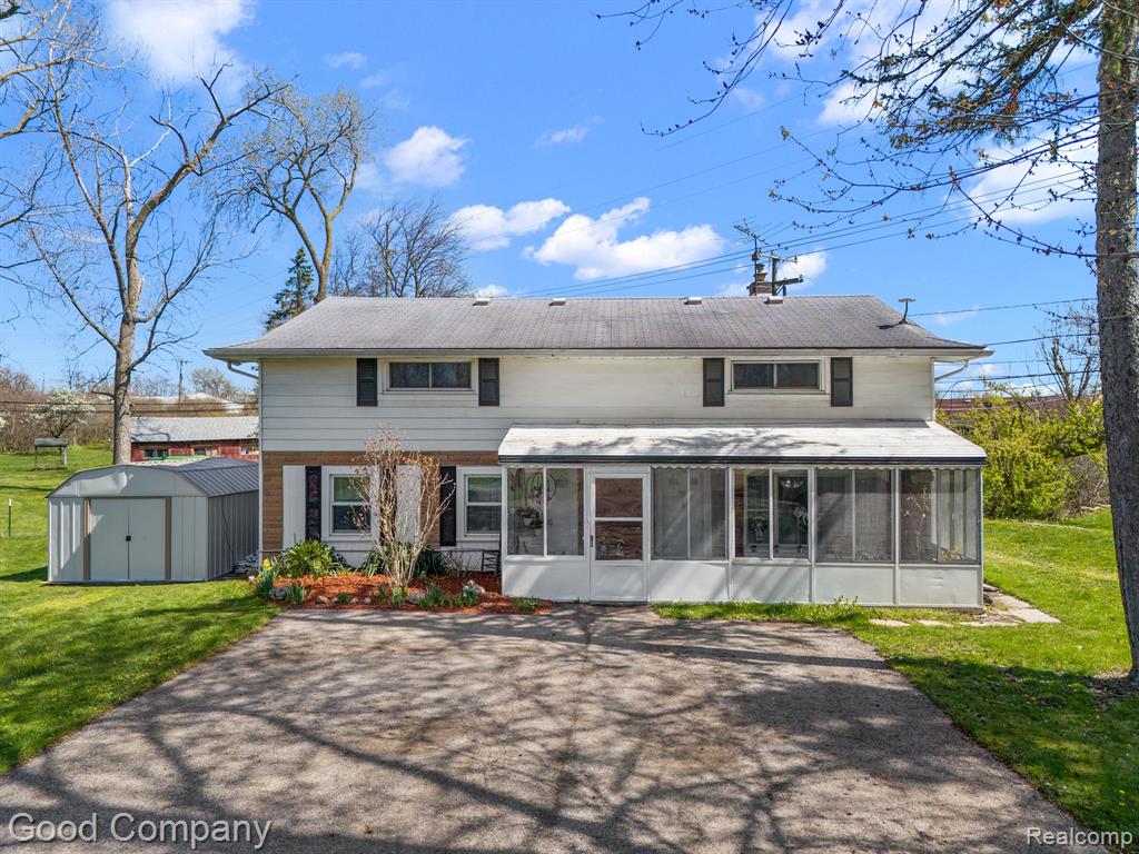 30825 Fort Road Rockwood, MI 48173 - Photo 2 of 50 Gallery Image 2