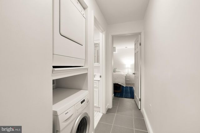 a view of utility room