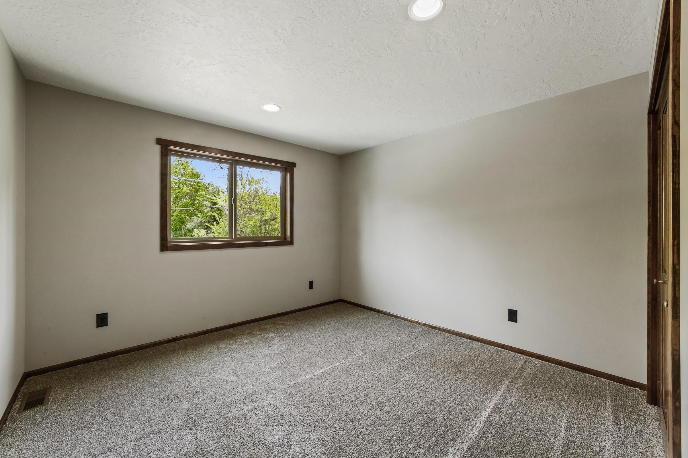 2603 West Waikiki Road Spokane, WA 99218 - Photo 19 of 36