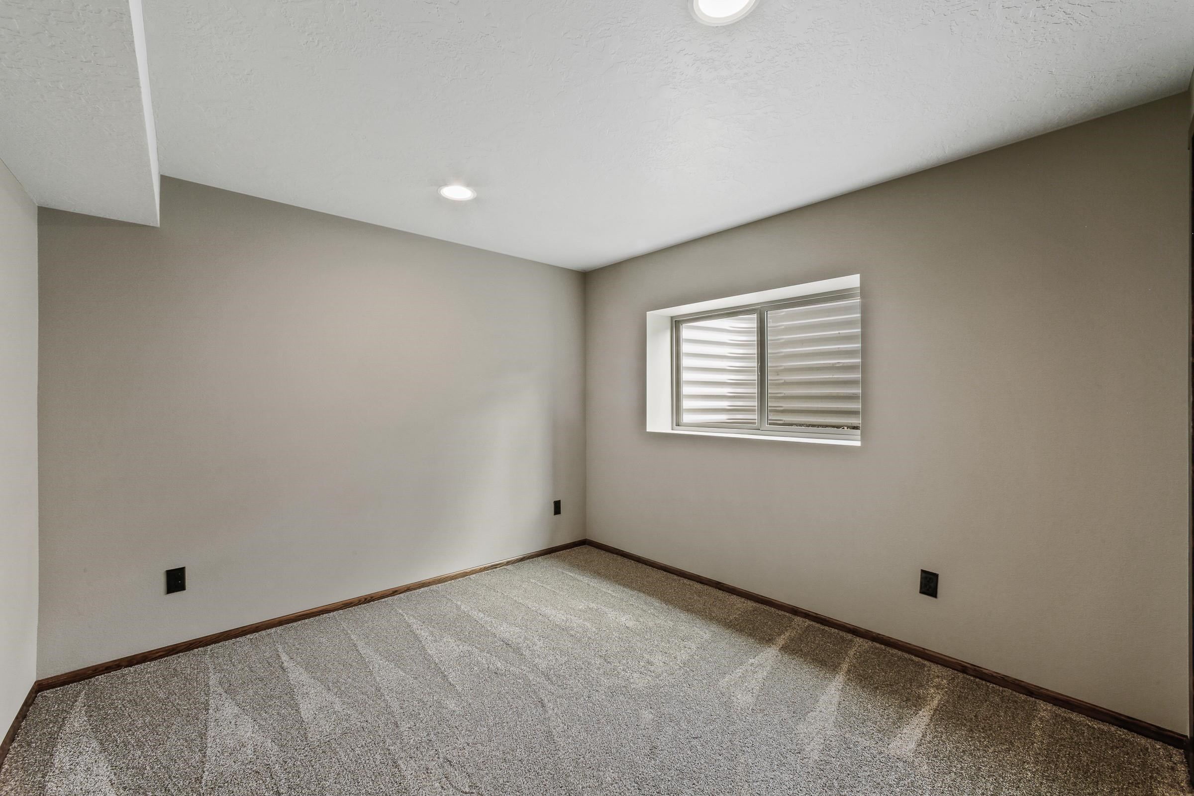 2603 West Waikiki Road Spokane, WA 99218 - Photo 26 of 36