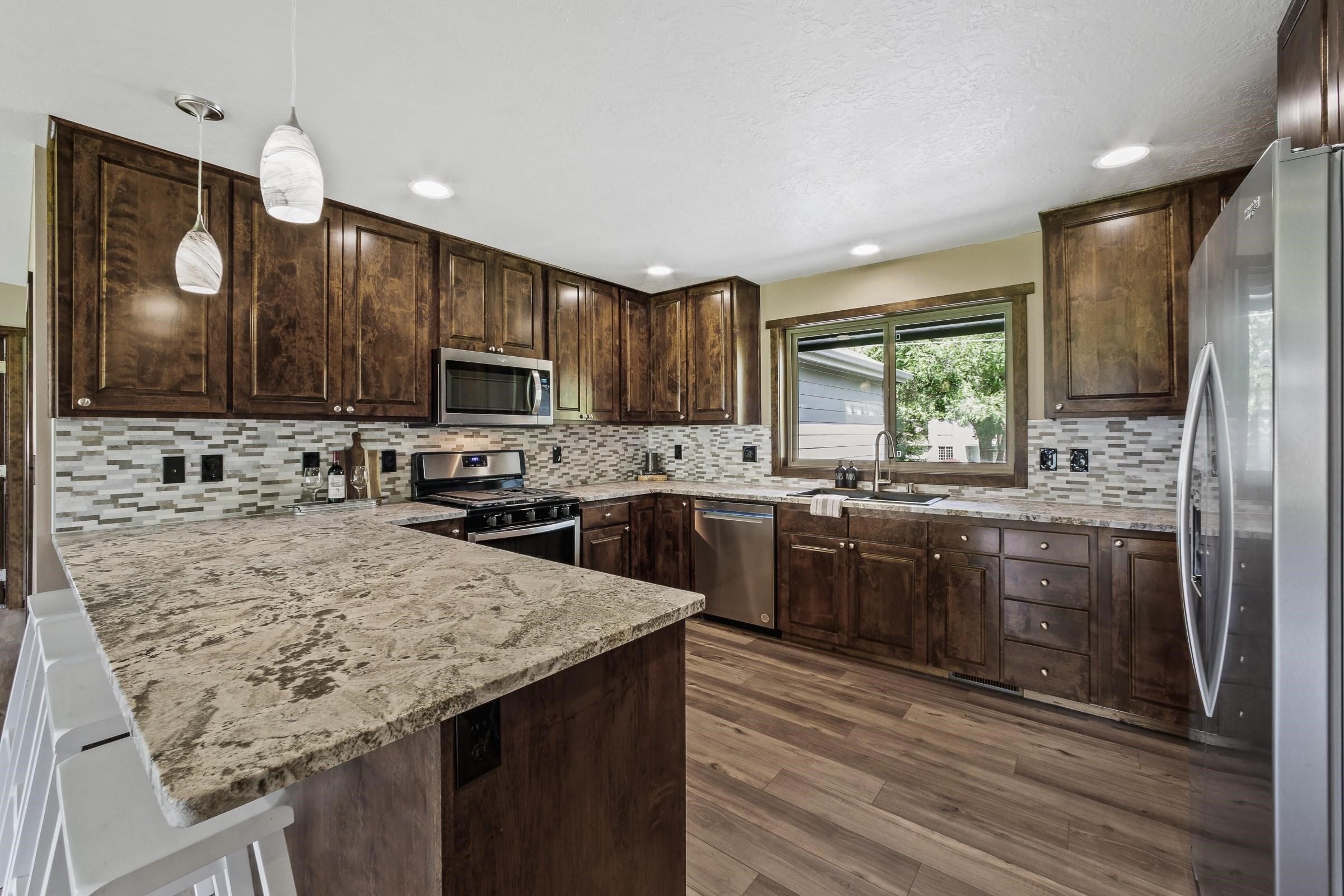 2603 West Waikiki Road Spokane, WA 99218 - Photo 9 of 36