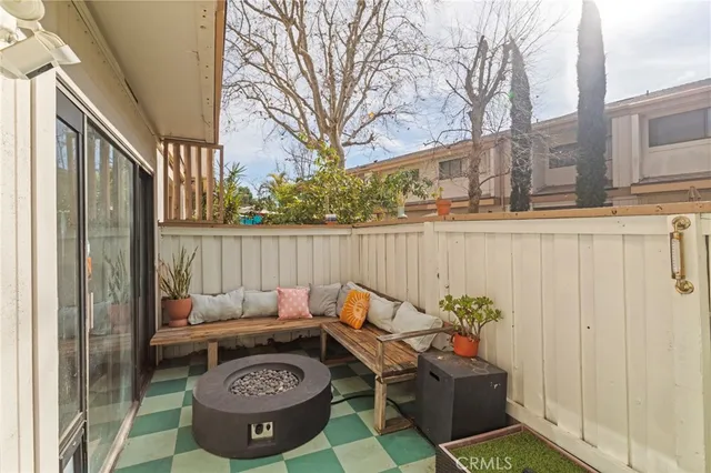 $575,000 | 10139 Arleta Avenue, Unit 2, Arleta, CA 91331