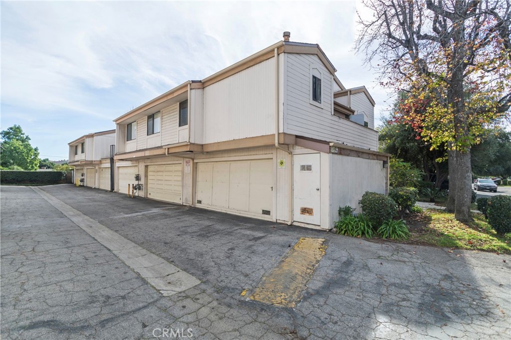 10139 Arleta Avenue, Unit 2 Arleta, CA 91331 - Photo 23 of 34 Attached 2 Car garage