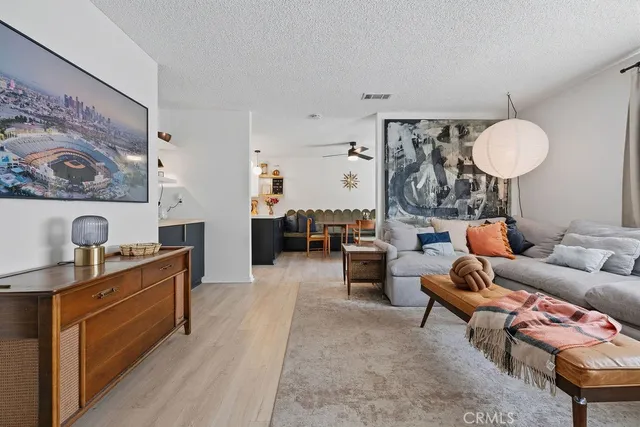 $575,000 | 10139 Arleta Avenue, Unit 2, Arleta, CA 91331