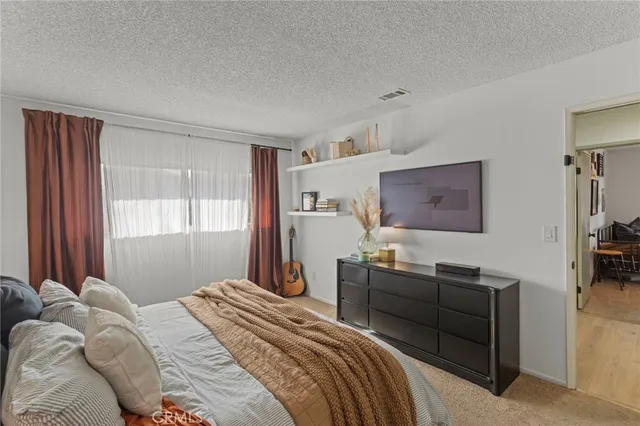 $575,000 | 10139 Arleta Avenue, Unit 2, Arleta, CA 91331