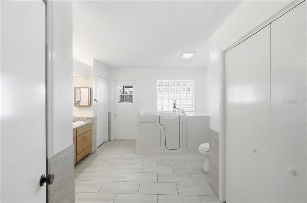 3002 South Rose Avenue Inverness, FL 34450 - Photo 13 of 41