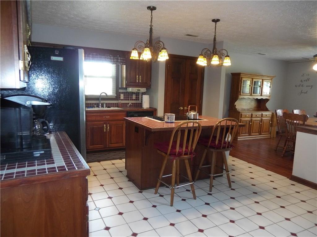 11860 Shannon Pointe Road Indianapolis, IN 46229 - Photo 12 of 37 Gallery Image 12