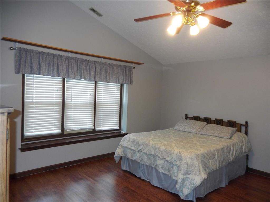 11860 Shannon Pointe Road Indianapolis, IN 46229 - Photo 22 of 37 Gallery Image 22