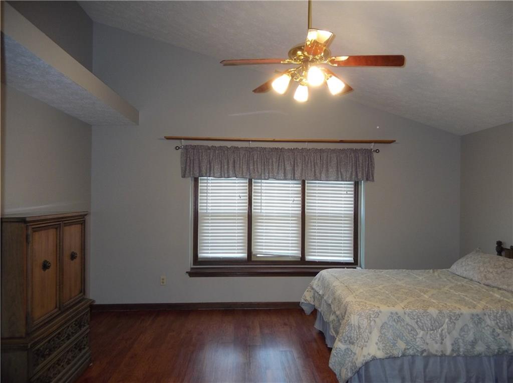 11860 Shannon Pointe Road Indianapolis, IN 46229 - Photo 23 of 37 Gallery Image 23