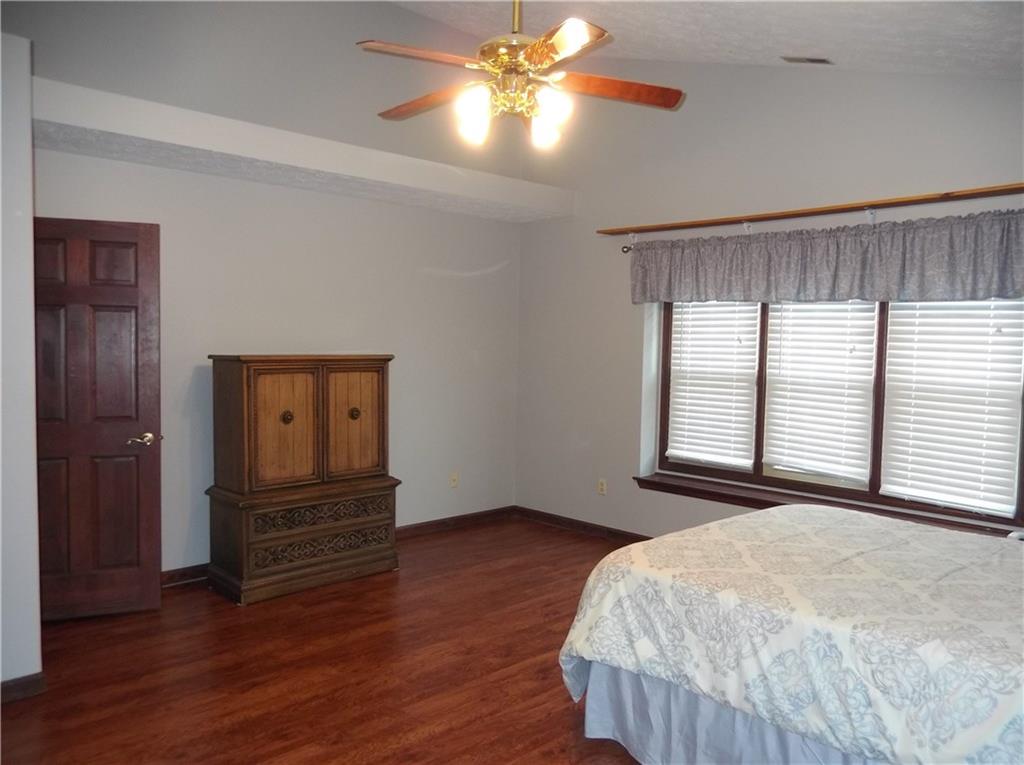 11860 Shannon Pointe Road Indianapolis, IN 46229 - Photo 29 of 37 Gallery Image 29