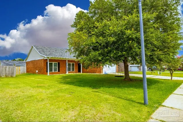 $289,000 | 6887 Crimson Ridge Street, Gulf Shores, AL 36542