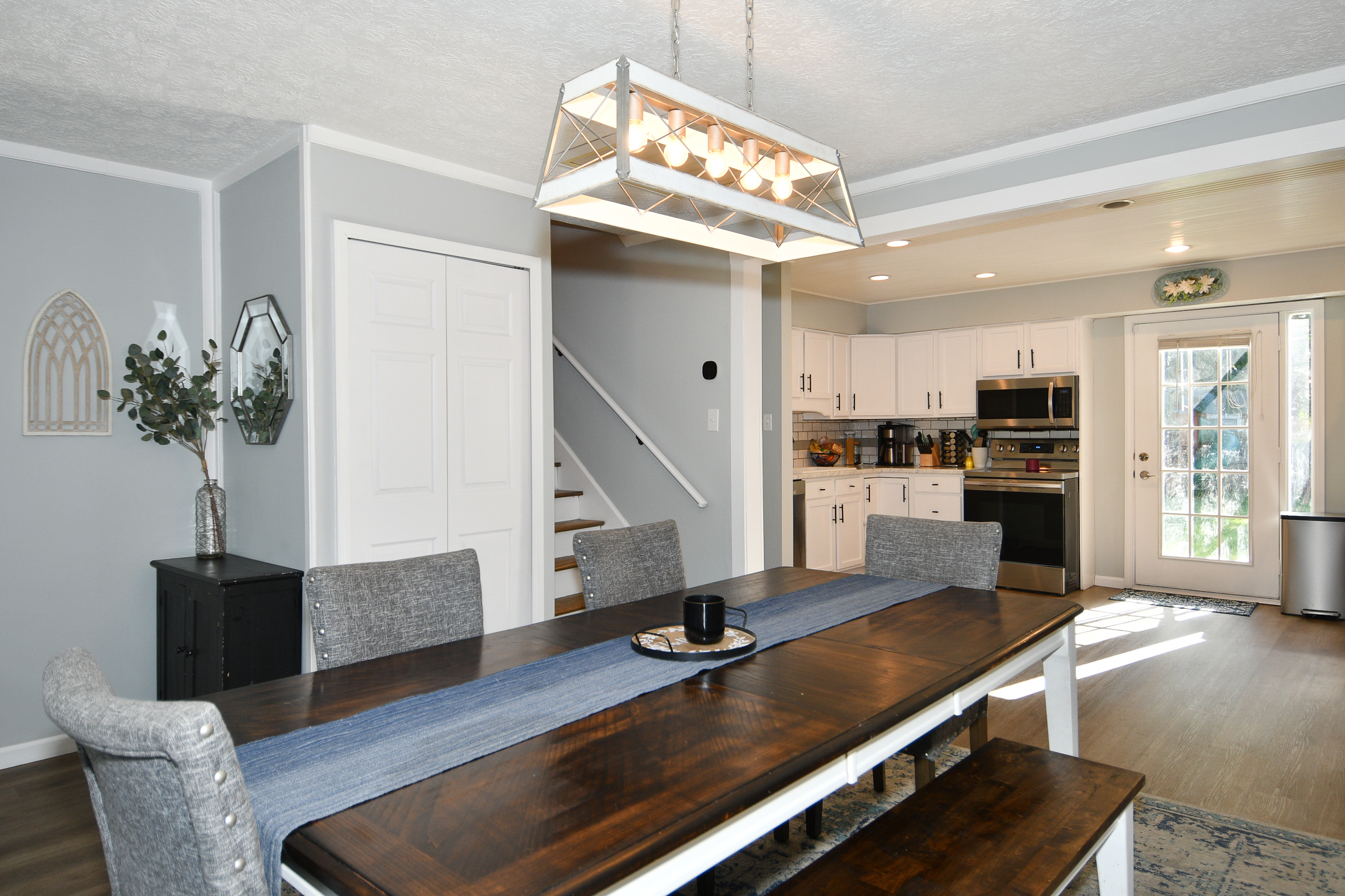 1185 Apple Valley Road Greenwood, IN 46142 - Photo 3 of 36 Gallery Image 3
