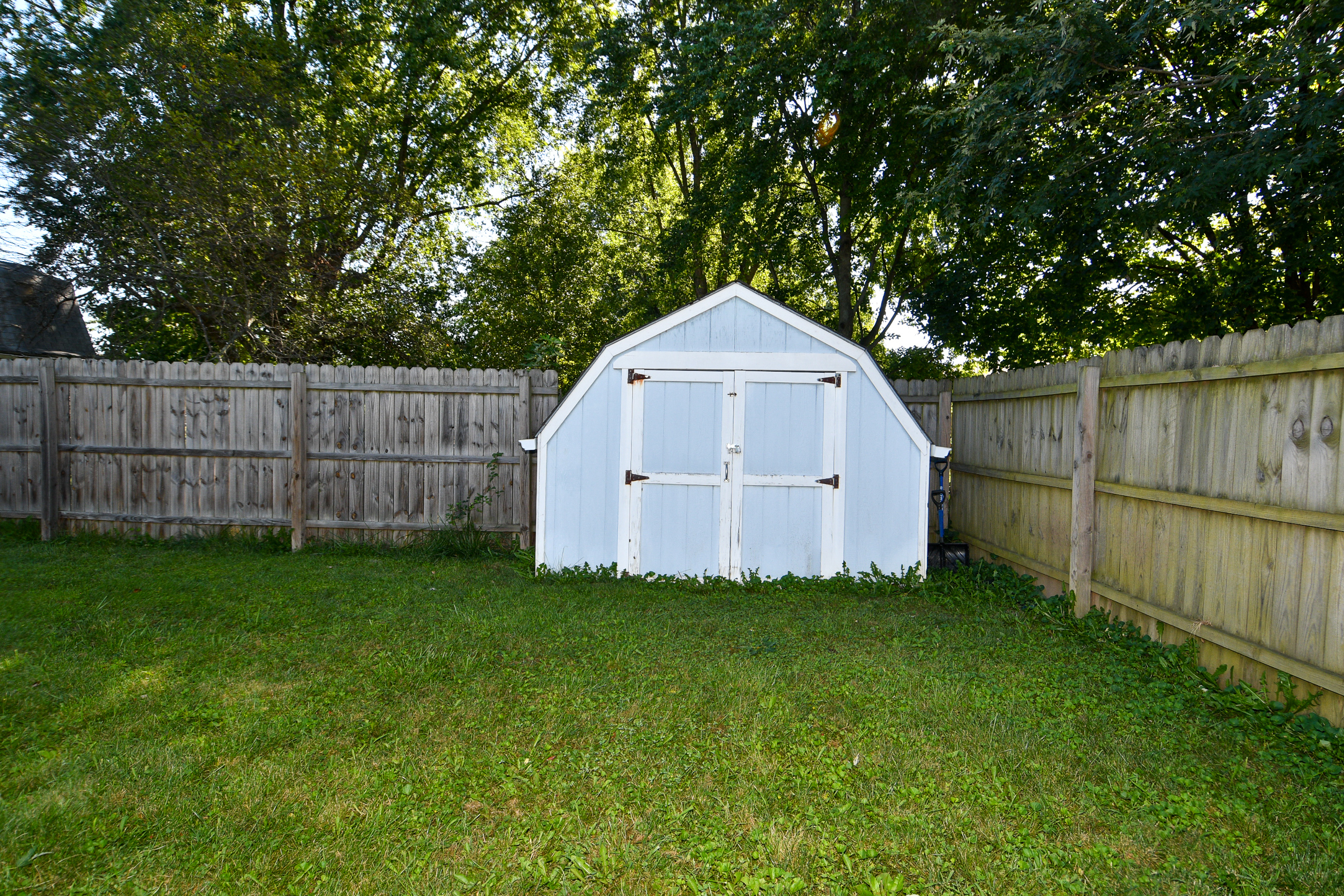 1185 Apple Valley Road Greenwood, IN 46142 - Photo 32 of 36 Gallery Image 32