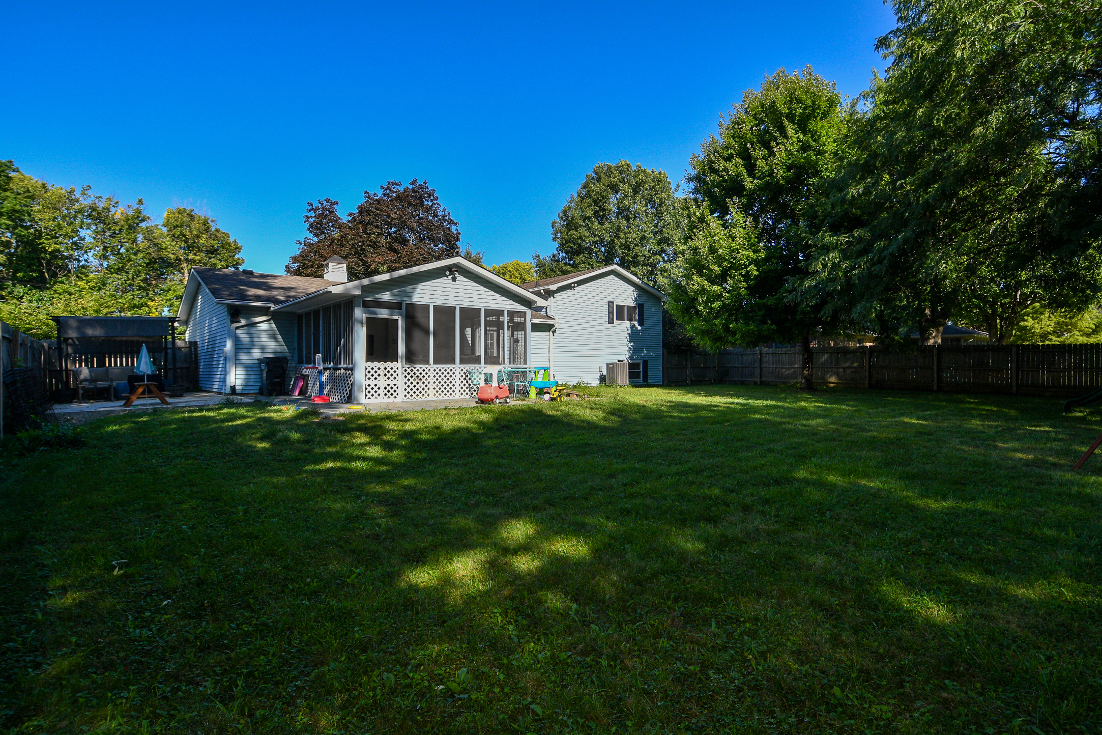 1185 Apple Valley Road Greenwood, IN 46142 - Photo 33 of 36 Gallery Image 33