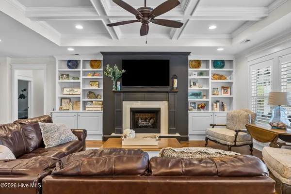 $1,900,000 | 102 Olde Point Loop, Hampstead, NC 28443