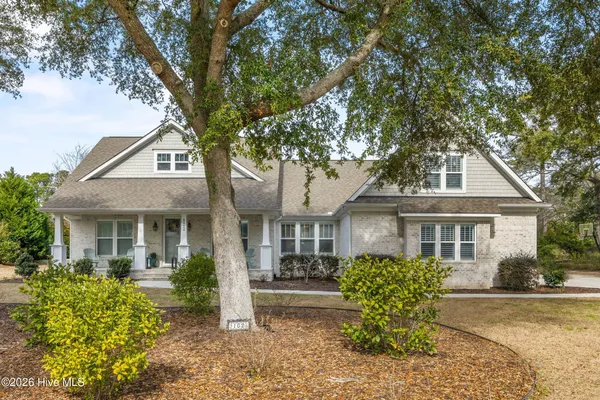 $1,900,000 | 102 Olde Point Loop, Hampstead, NC 28443